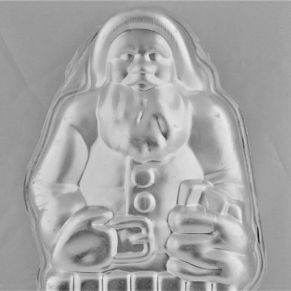 Nordic Ware 2 Pc Aluminum Santa Claus Mold New - Picture 5 of 8